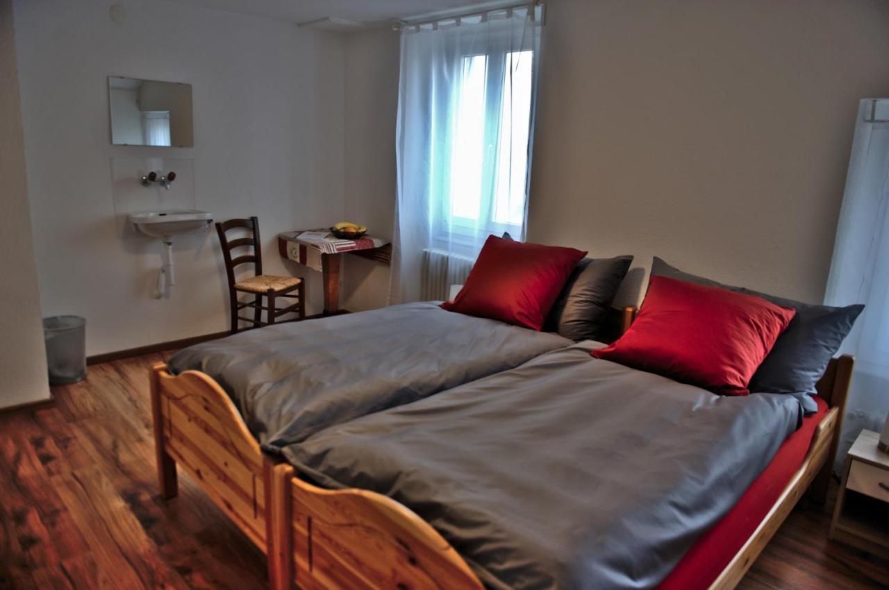 Auberge Les Rangs Conthey Extérieur photo