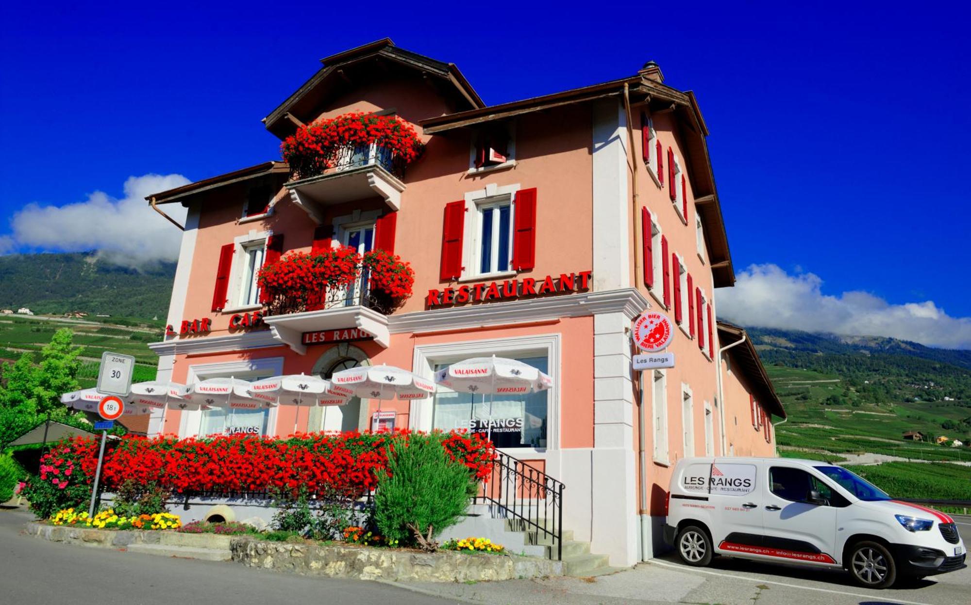 Auberge Les Rangs Conthey Extérieur photo